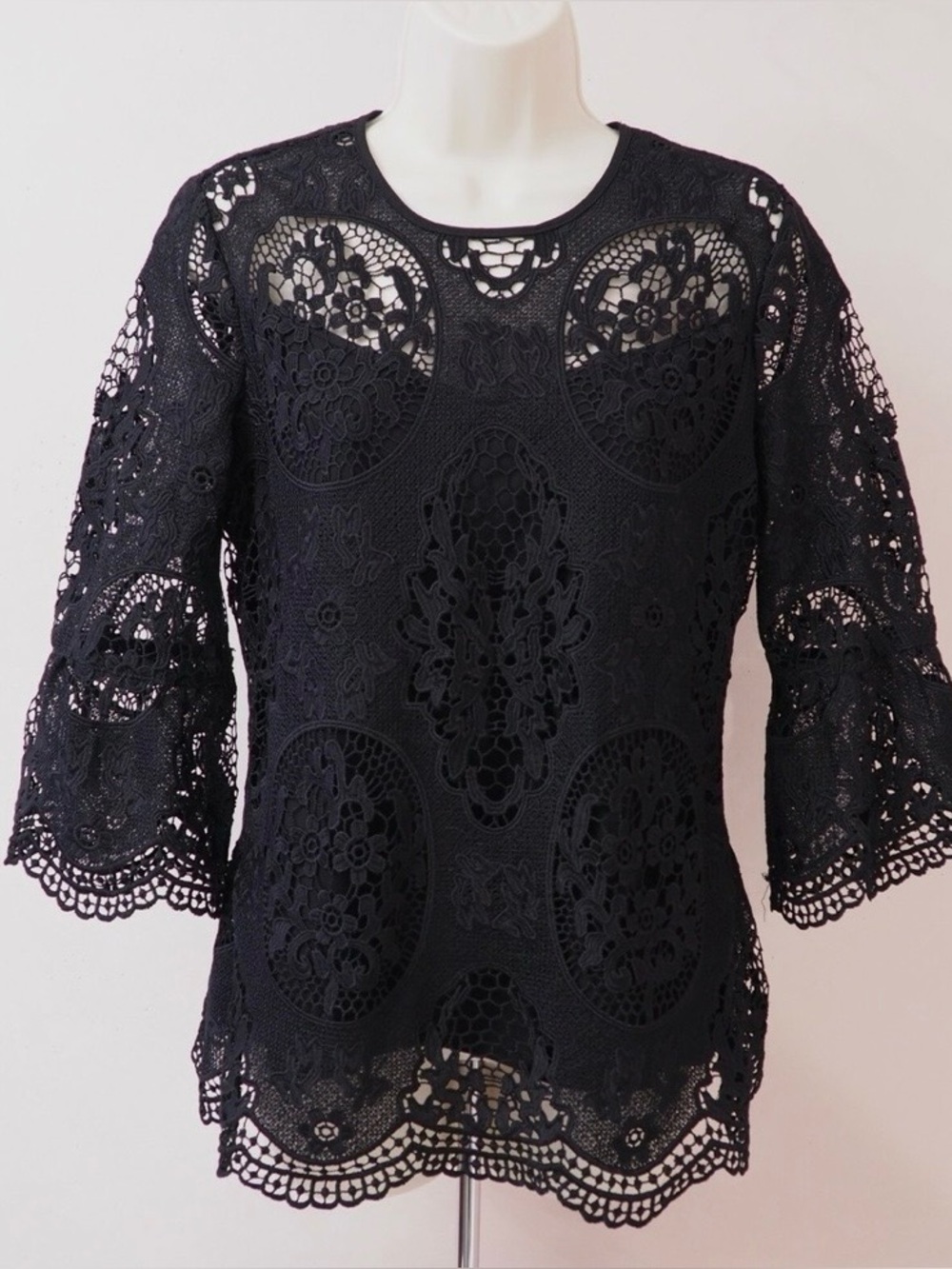 Ro&de Black Lace Bell-Sleeve Blouse